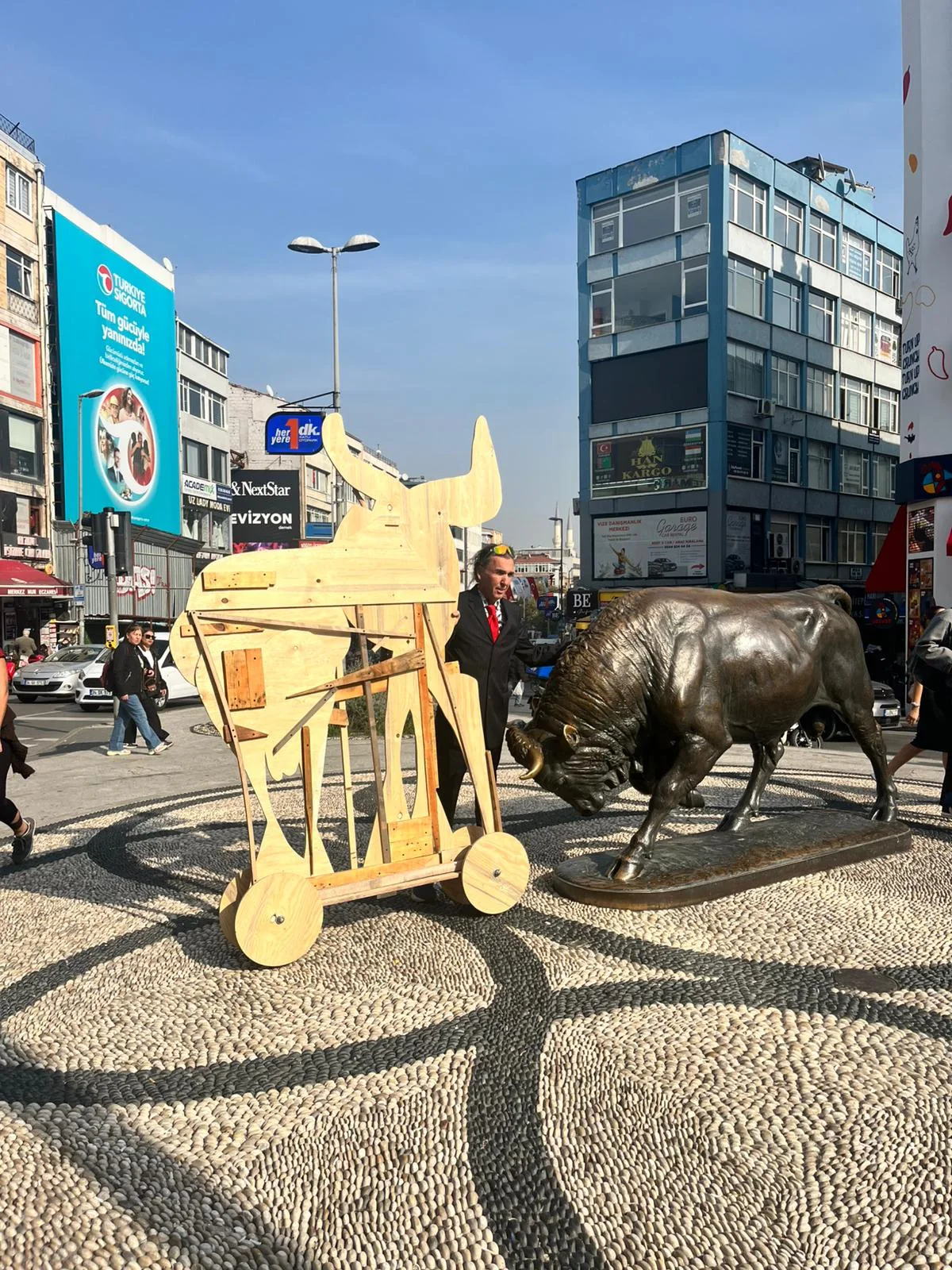Moving Sculptures