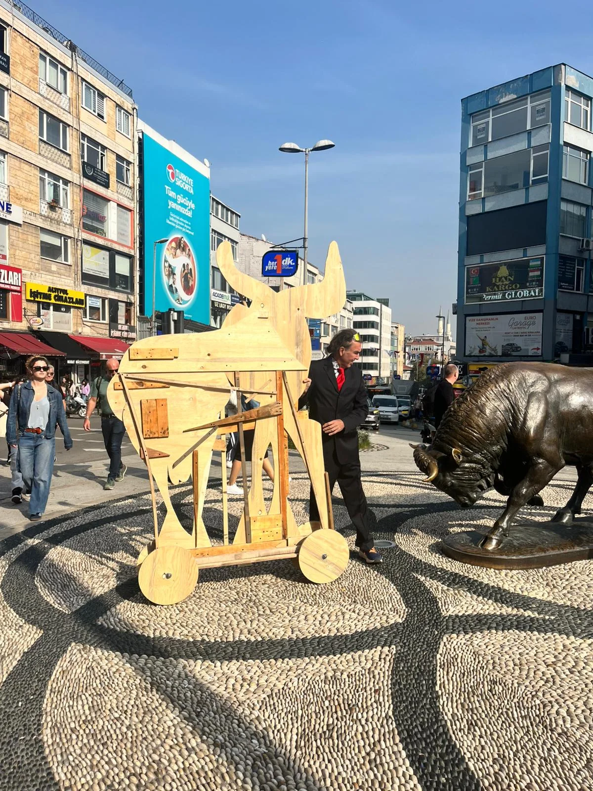 Moving Sculptures